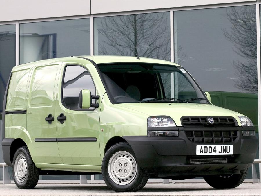  Fiat Doblo Cargo 2000 года  (UK) (фото 1 из 3)